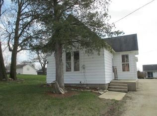 348 E Roosevelt Rd, Stillman Valley, IL 61084