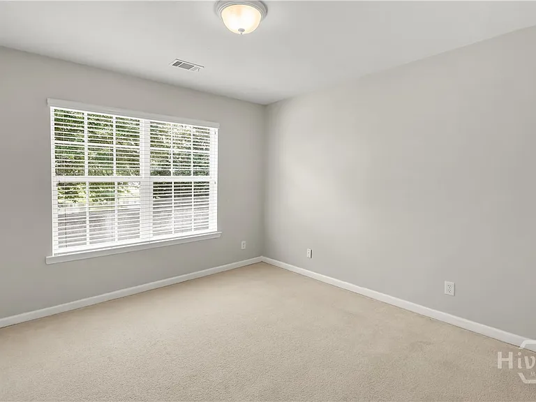 139 Pampas Dr — Photo 22