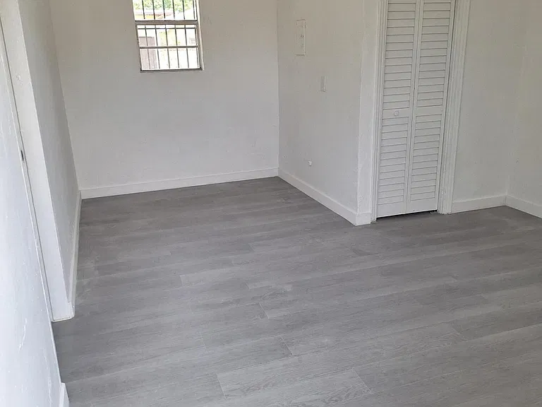 3007 NW 59th St #5 — Photo 4