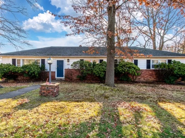 140 Crosby Ave, Totowa Boro, NJ 07512