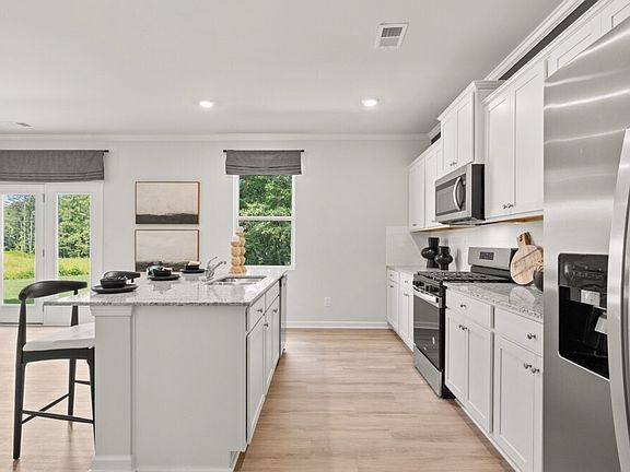 5th image of 4037 Fairhaven Rd