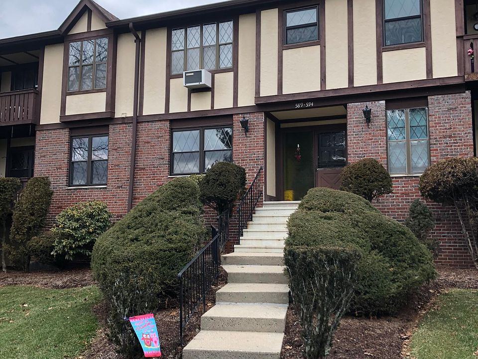 1st image of 592 Sierra Vista Ln
