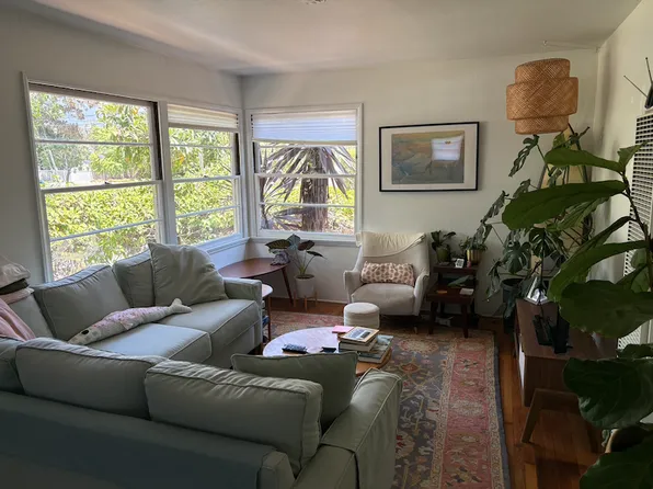 407 W Anapamu St #A, Santa Barbara, CA 93101