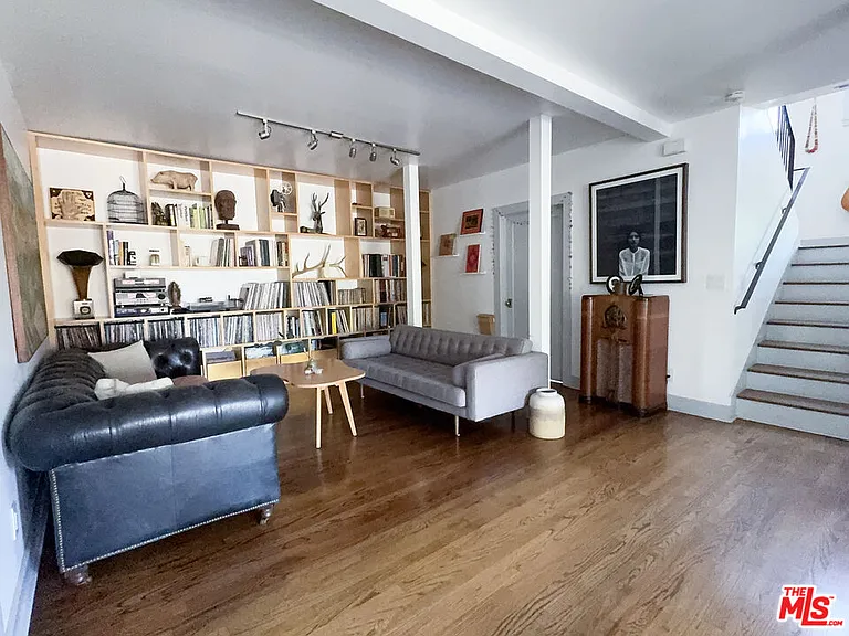 814 E Edgeware Rd — Photo 19