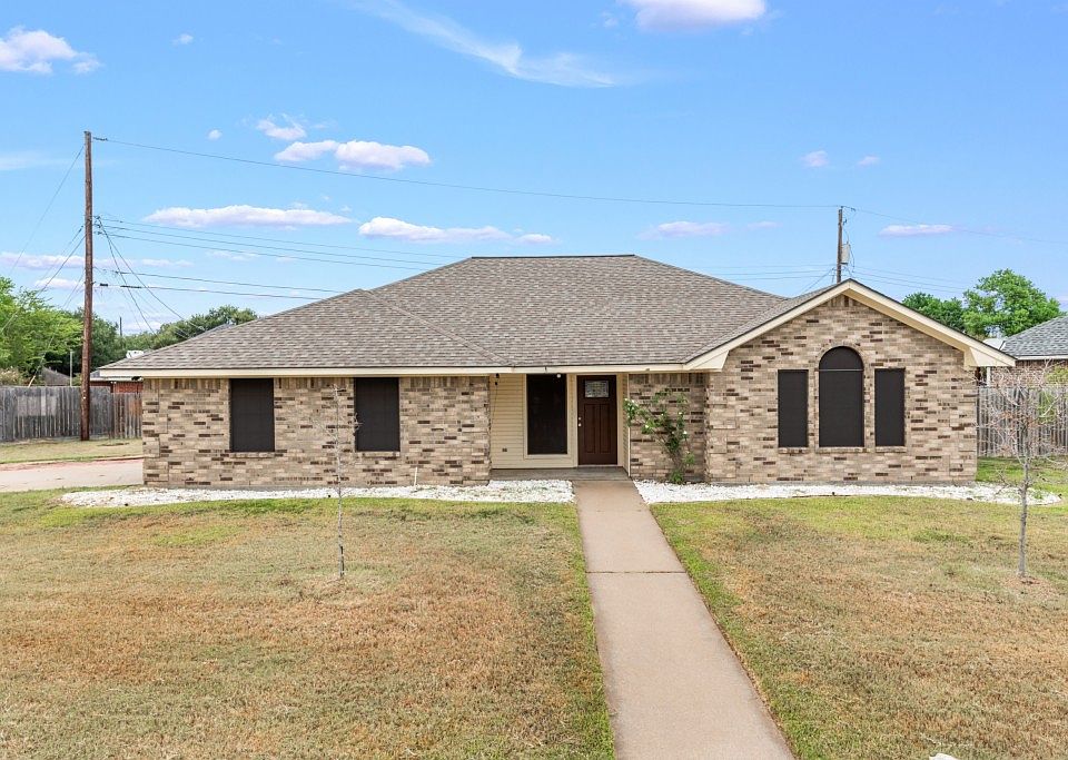 1st image of 3728 Ravenwood Dr