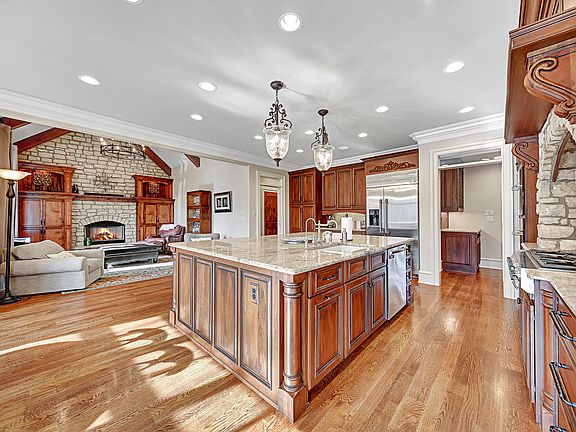 4th image of 12310 Vista Brook Ln