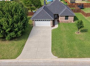 215 Ashley St, Alvord, TX 76225