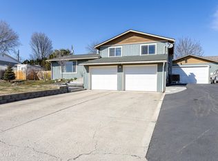 8405 Alpine Way, Yakima, WA 98908