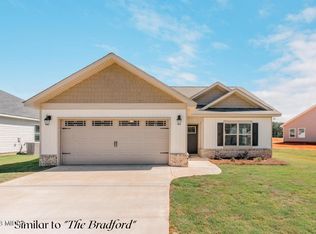 174 Red Tail Cir, Byron, GA 31008