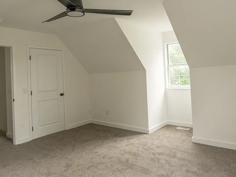 1001 Old Eastside Rd — Photo 36