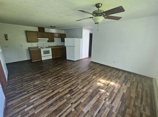 1097 Oakview Dr, Saint Charles, MN 55972