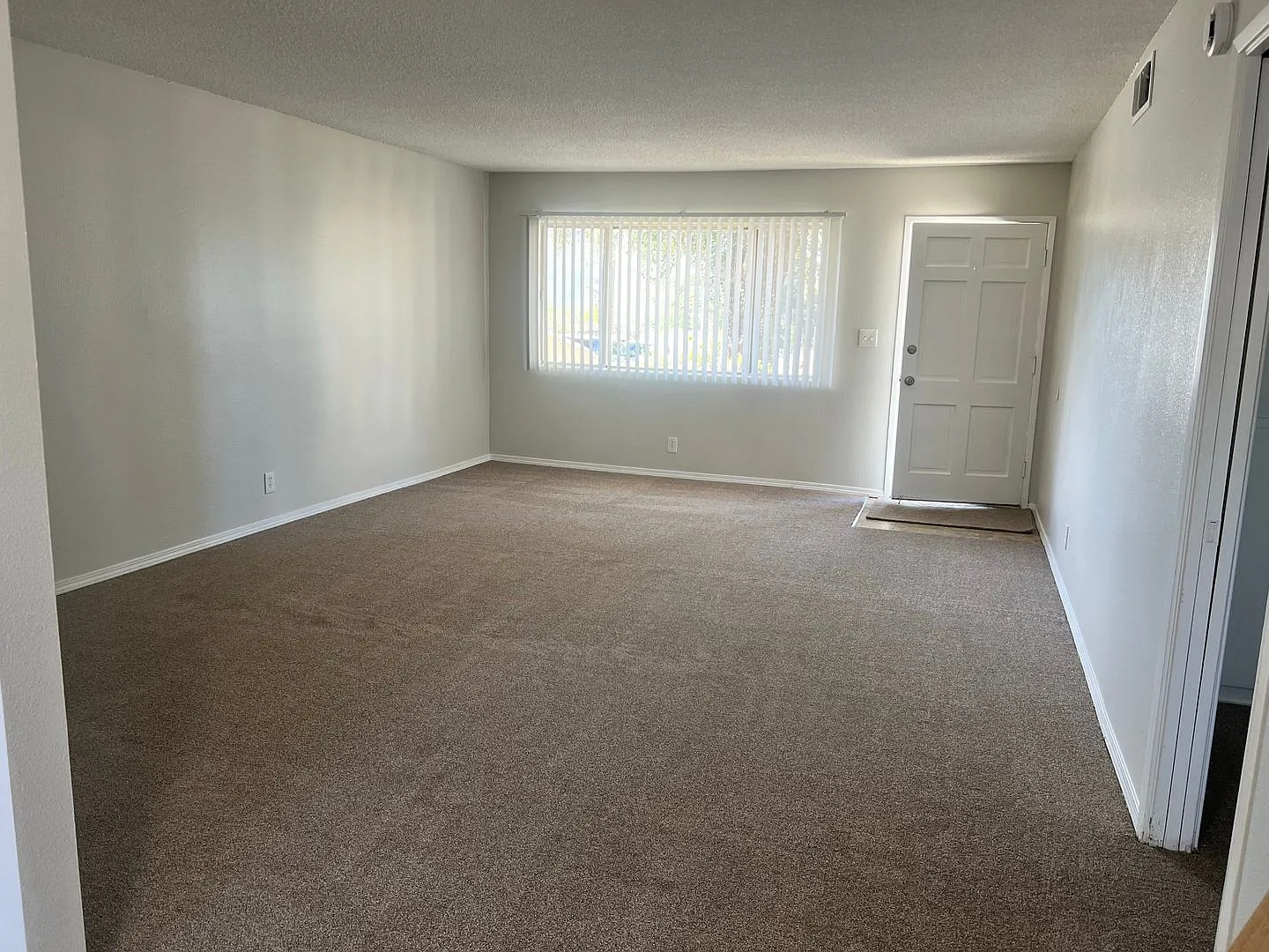 Lamplighter Apartments — Photo 3
