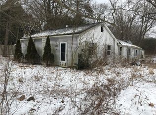 6563 Ridge Rd, Sharon Center, OH 44281