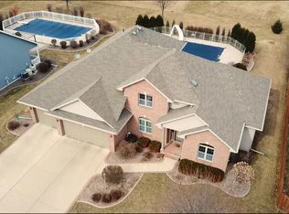 1881 Old Valley Rd, De Pere, WI 54115