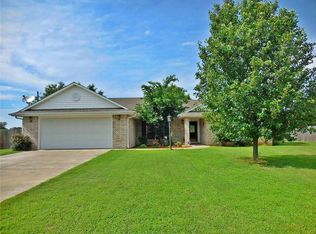 104 E Dora Ln, Poteau, OK 74953