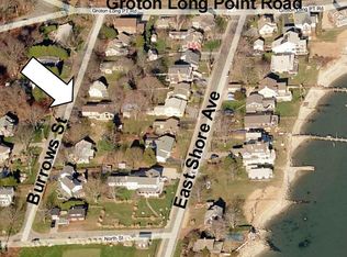 16 Burrows St, Groton, CT 06340