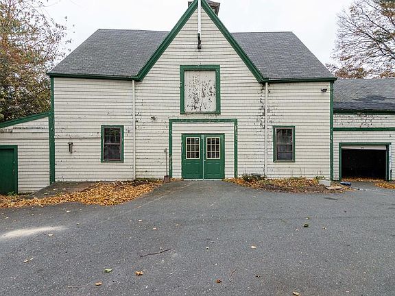 3rd image of 12 Plain St