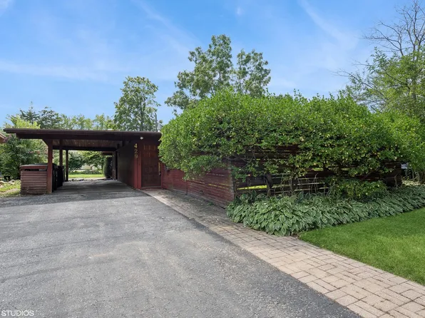 429 E Drury Ln, Barrington, IL 60010