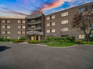 900 E Wilmette Rd Unit 406, Palatine, IL 60074