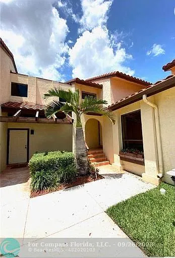 5705 Fox Hollow Dr — Photo 36