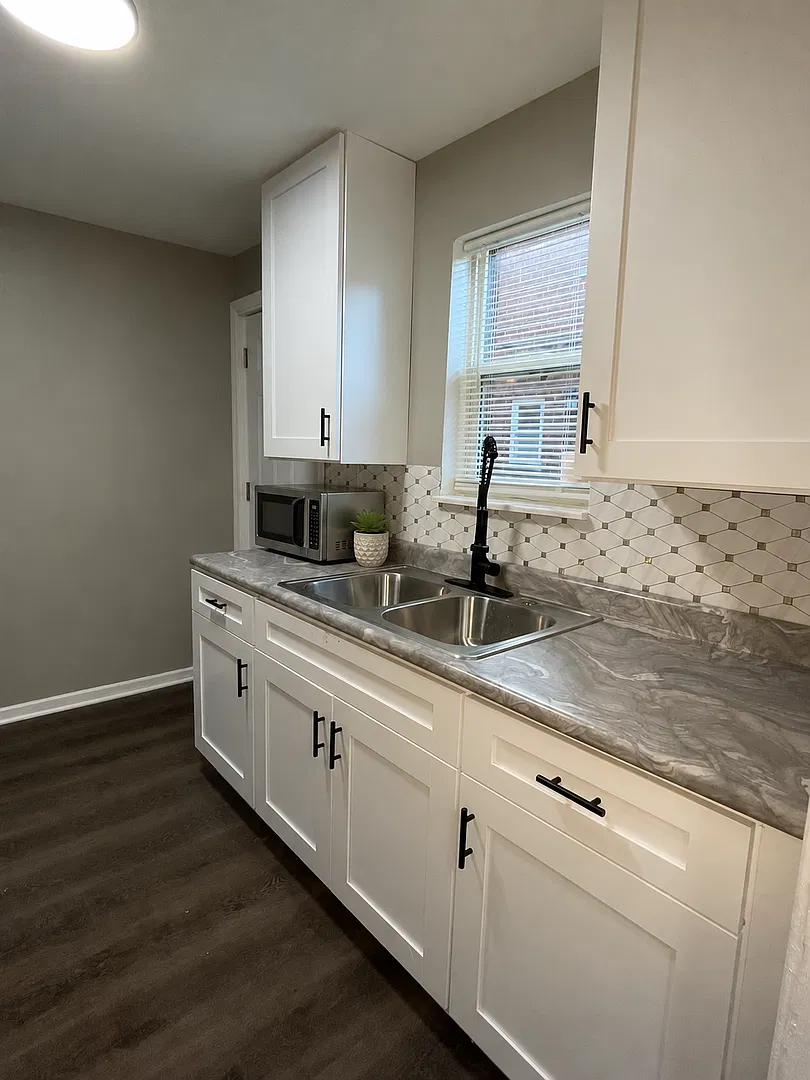 Independence Townhomes — Photo 4