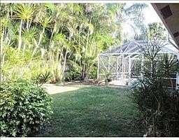 5th image of 760 NW 10th Ct