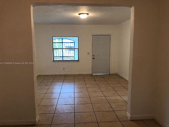 3rd image of 5650 NE Miami Ct