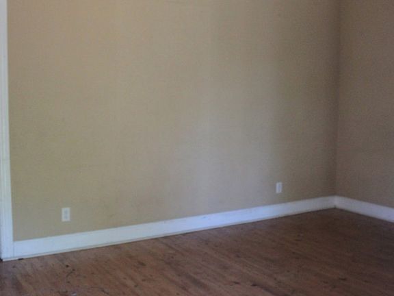 5th image of 510 W 31st St