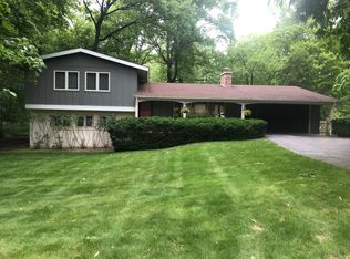 48 Wiltshire Dr, Lincolnshire, IL
