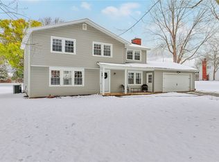 1622 Greensboro Dr, Webster, NY 14580