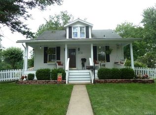 305 N Castello St, Florissant, MO 63031