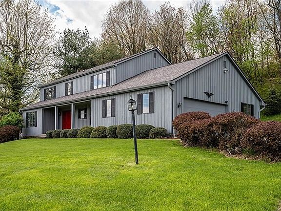 2nd image of 336 Elm Dr