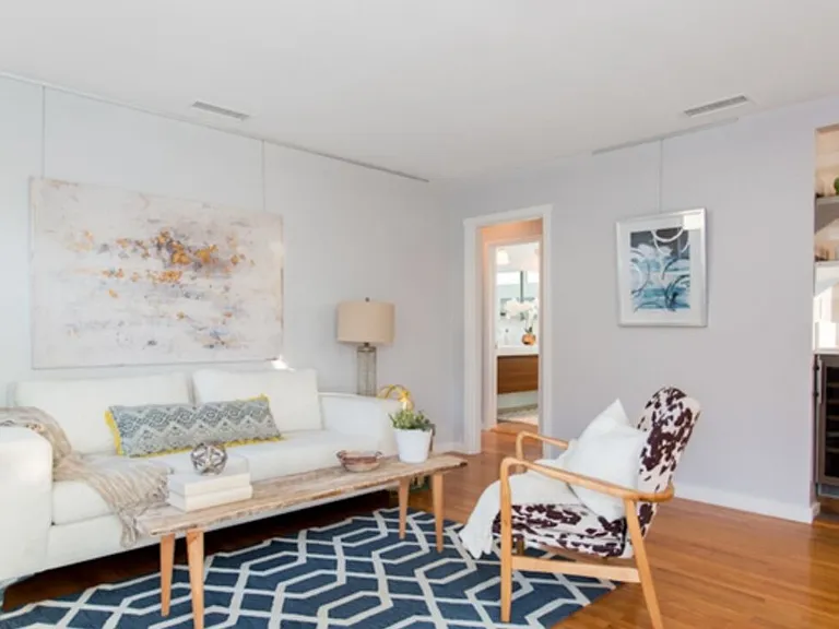 1060 Nowita Pl — Photo 3