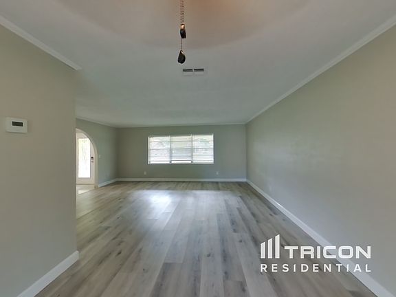 3rd image of 361 Sagewood Dr