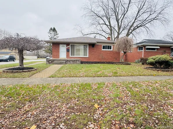 6572 Centralia St, Dearborn Heights, MI 48127