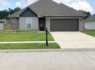 321 Ashton Oaks Ln, Luling, LA 70070