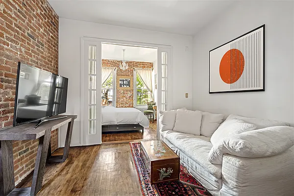 77 Perry Street #4C
