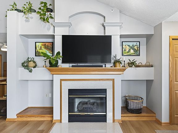 3rd image of 519 Old Steine Cir