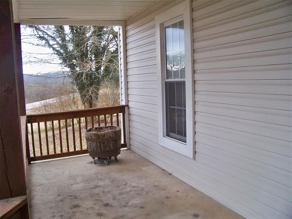 4th image of 212 Old Patton Ln