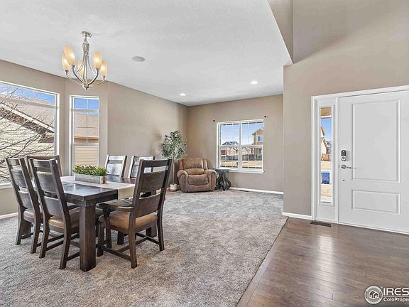 3rd image of 421 Pekin Dr