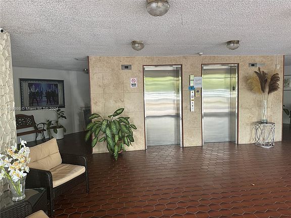 4th image of 9682 Fontainebleau Blvd APT 312