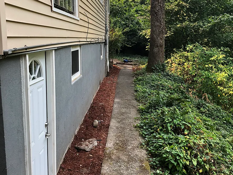 12400 SE Oatfield Rd — Photo 2