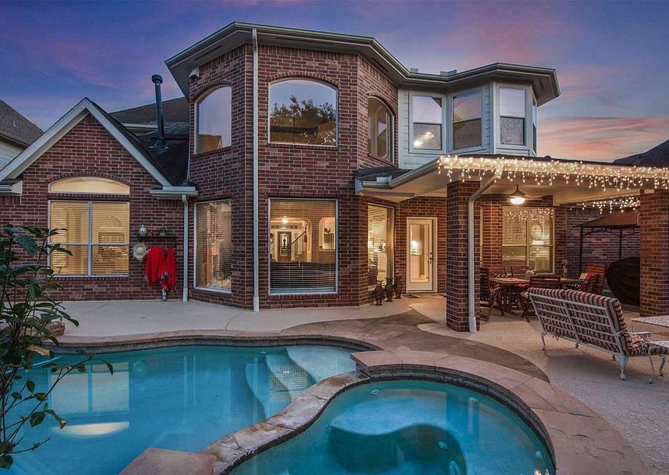 1st image of 26614 Mellenbrook Ln