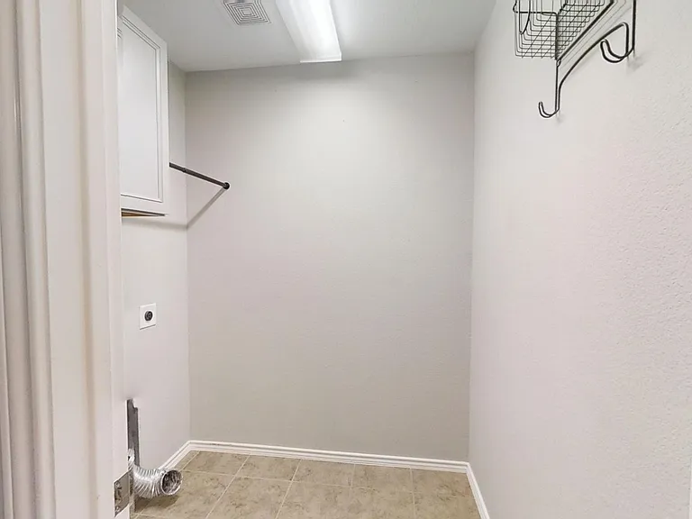 2915 Thunder Gulch — Photo 30