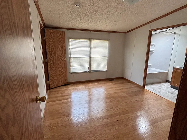 3951 S Mentor Ave #12 — Photo 19