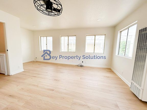 3rd image of 150 Pinal Ave #C
