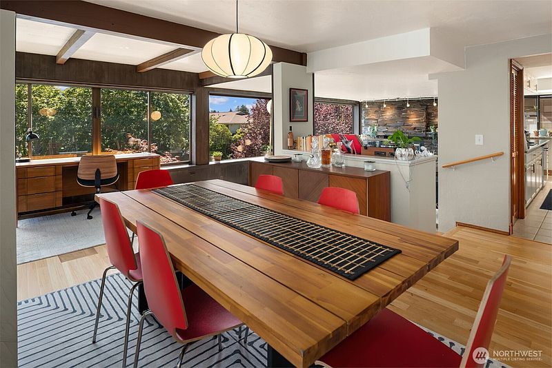 5th image of 1627 California Avenue SW #2