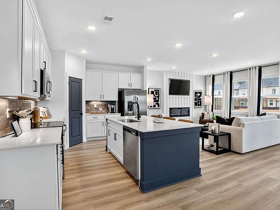 3rd image of 3230 Cyrus Creek Dr #21