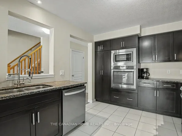 46 Jeffrey Dr, Guelph, ON N1E 0M4