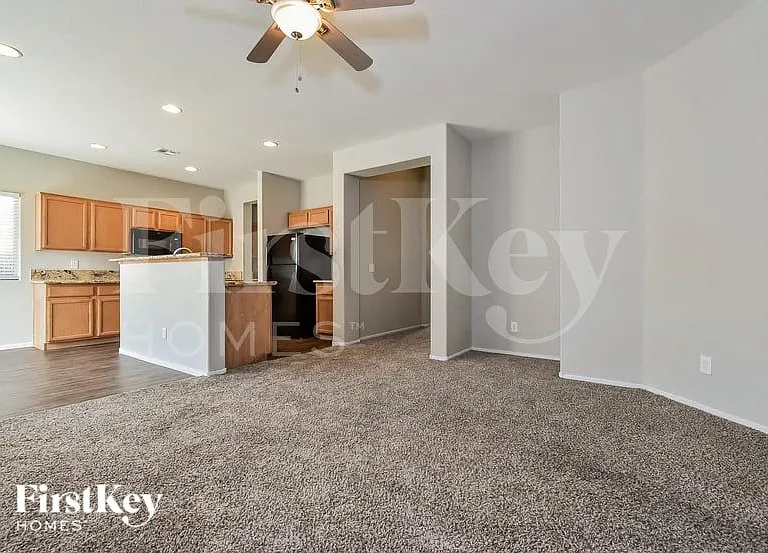 1527 Paradise Reef Ave — Photo 4